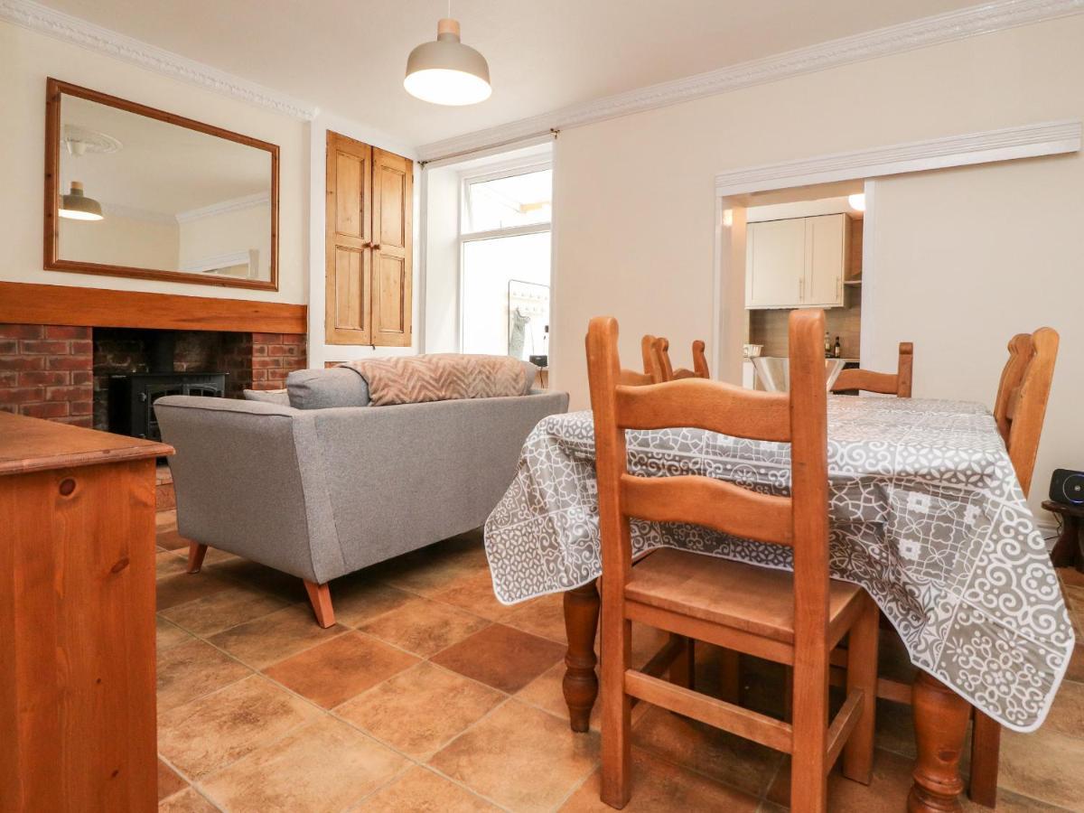 Kingfisher Cottage, 11 Airebank Terrace Скиптон Экстерьер фото