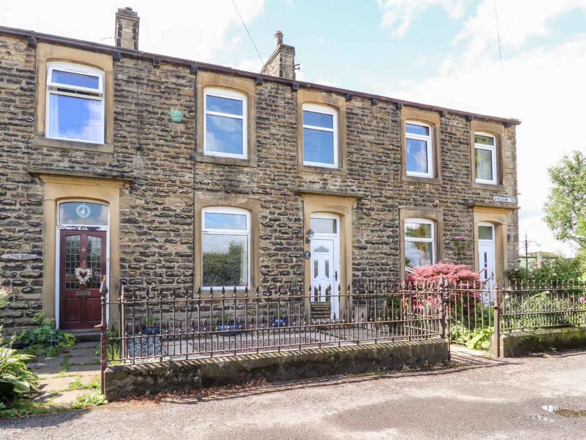 Kingfisher Cottage, 11 Airebank Terrace Скиптон Экстерьер фото