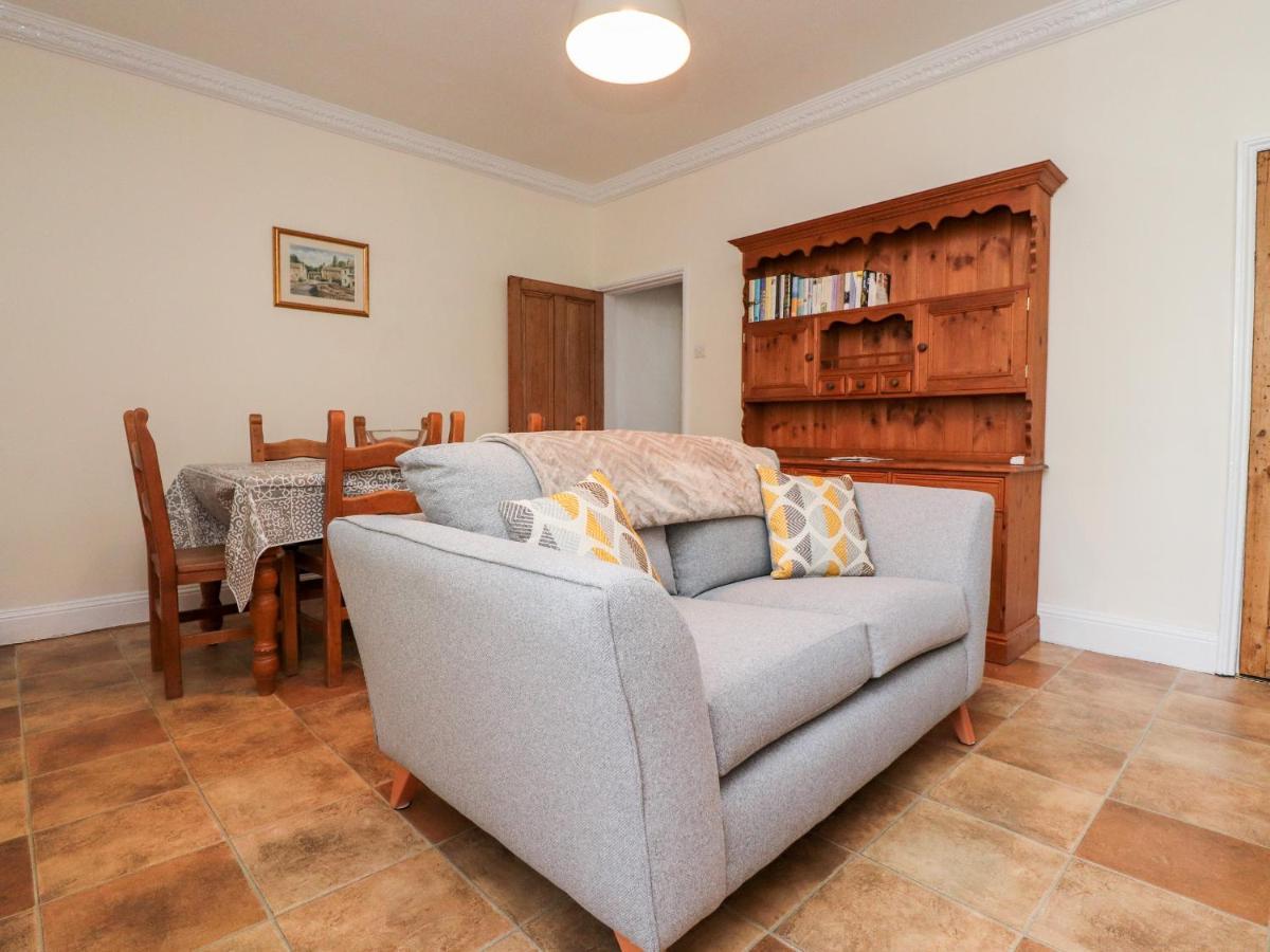 Kingfisher Cottage, 11 Airebank Terrace Скиптон Экстерьер фото